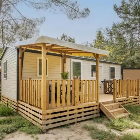 Camping 4 Etoiles - Piscine - Ccbfhha