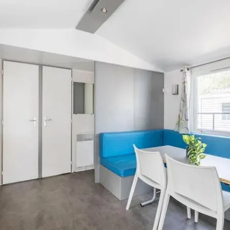 Camping 4 Etoiles - Piscine - Ccbfhha مكان تخييم 4*