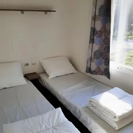 Camping 4 Etoiles - Piscine - Ccbfhha 4* Boisset-et-Gaujac